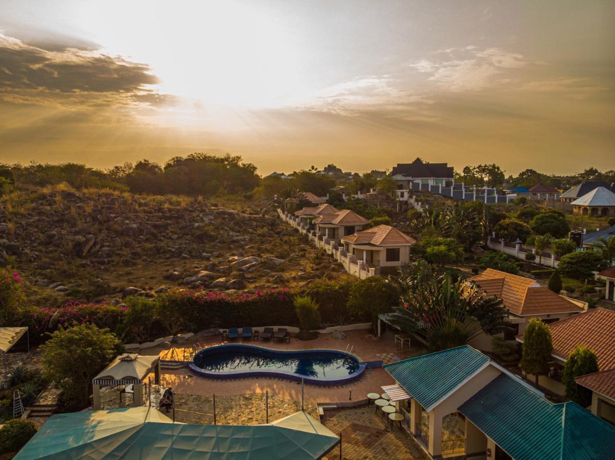 The Lahe Hotels Mwanza Exterior photo